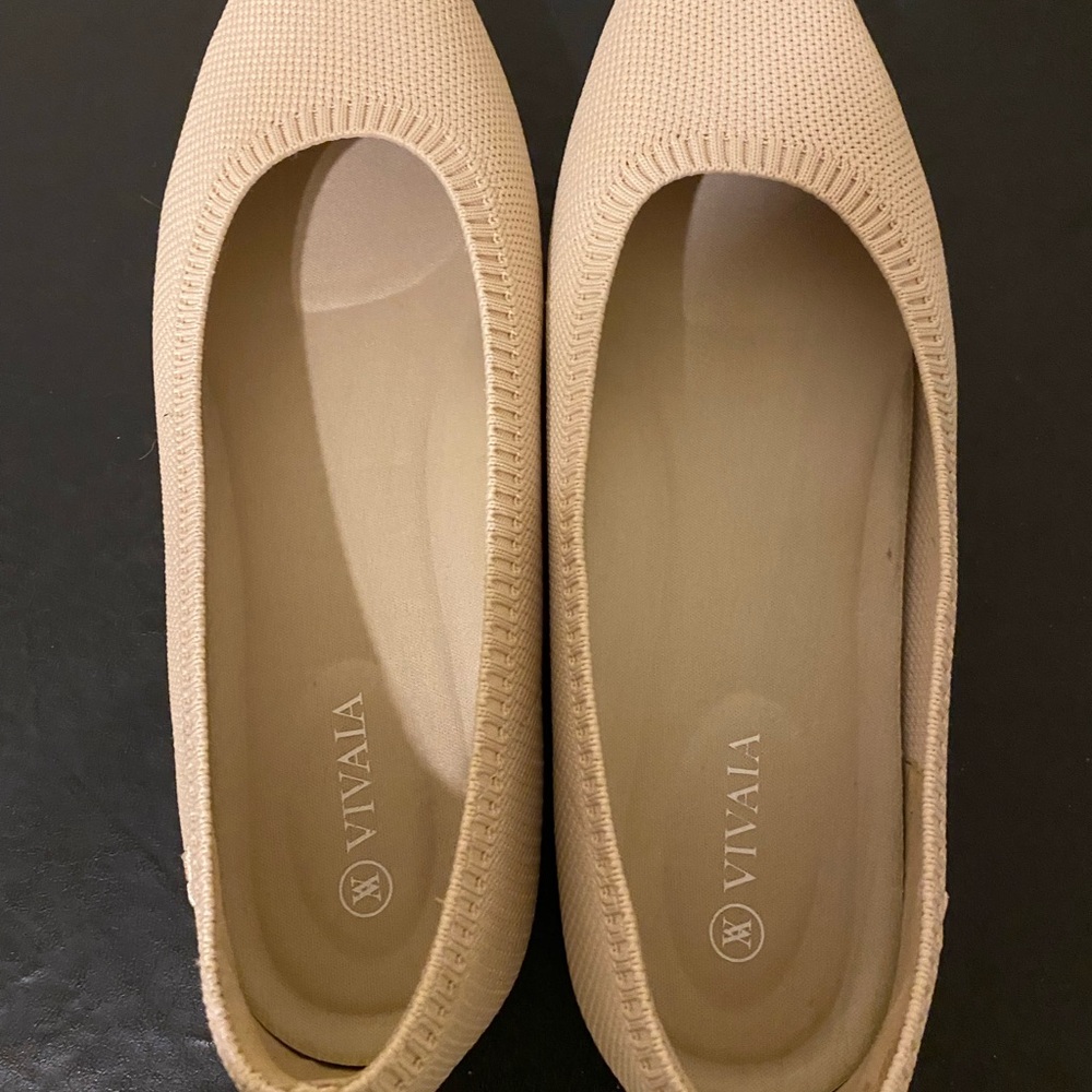 Elegant Viviana Beige/Cream Knit Pointed Toe Slip- on Comfy Cozy Flats for Women - Picture 3 of 13